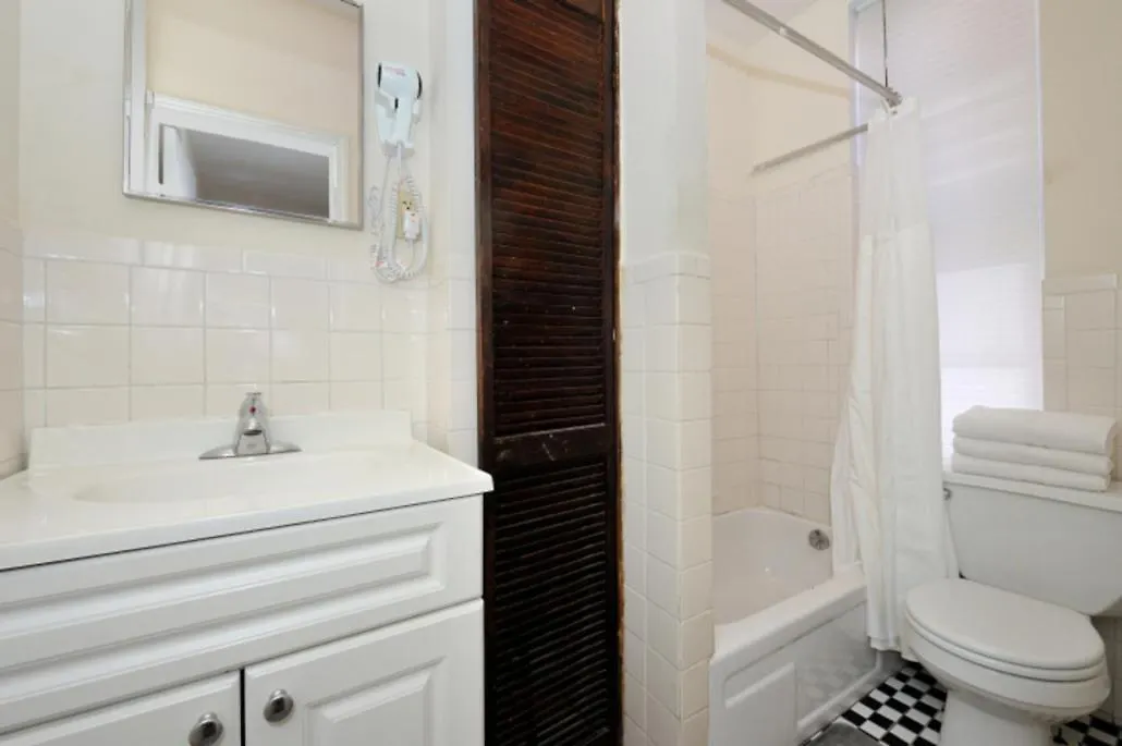 2Br Upper East Side Near Central Park New York United States